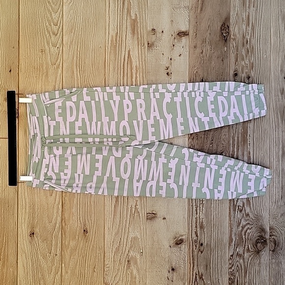 Anthropologie Pants - Anthropologie Daily Practice Size XSmall Sweatpants